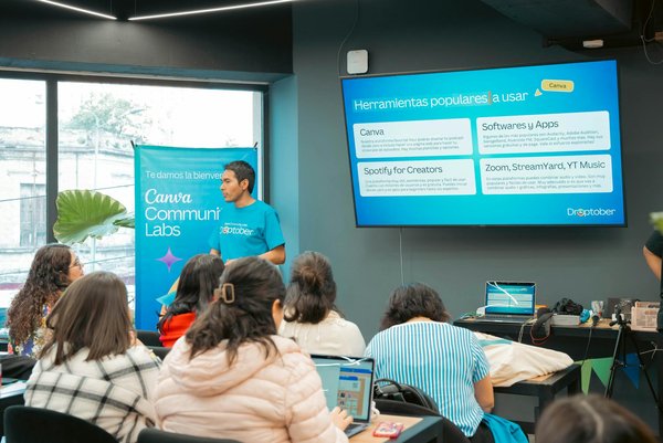 Devenir échassier : explorez un métier fascinant et créatif